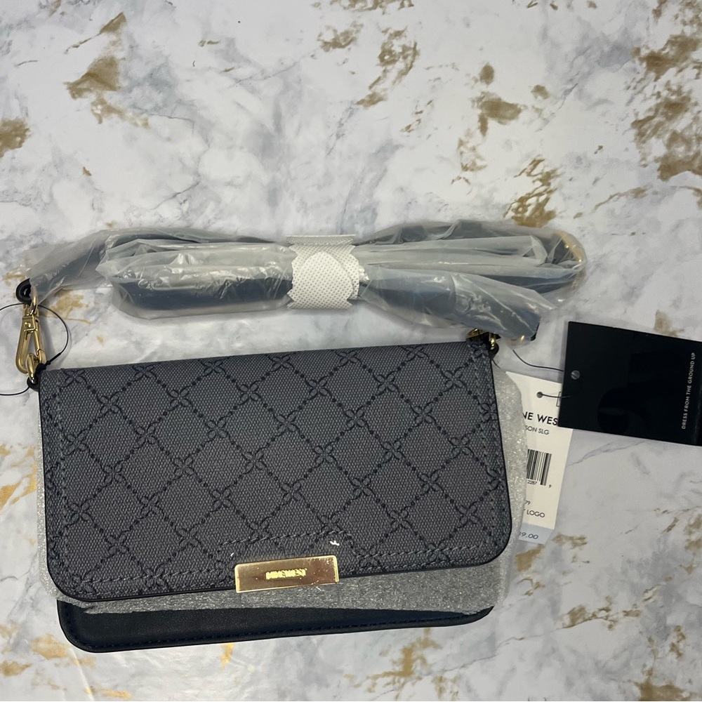 NINE WEST CROSSBODY NAVY BLUE LAWSON